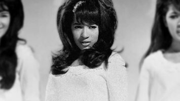 Thumbnail for Episode 1290: Ronnie Spector, Rest in Power